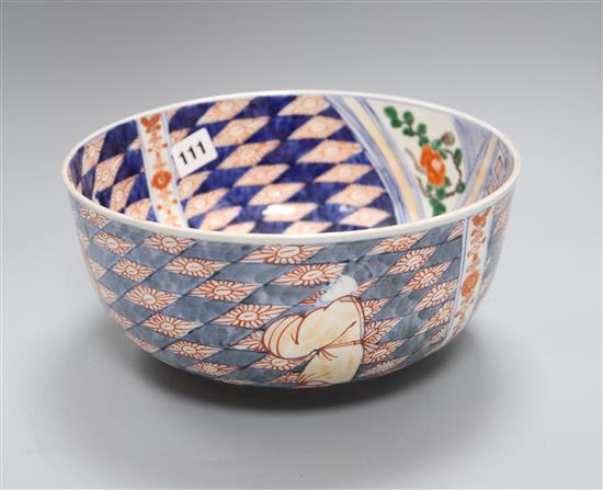 A Japanese Imari bowl, 19th century diameter 25cm